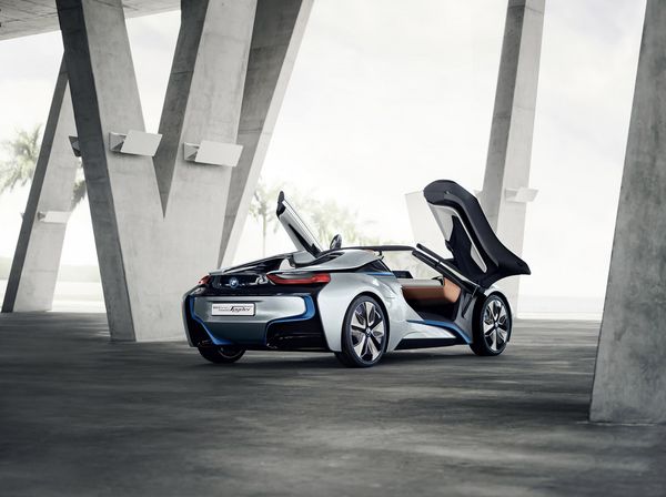 BMW i8 Spyder BMW i8 Spyder